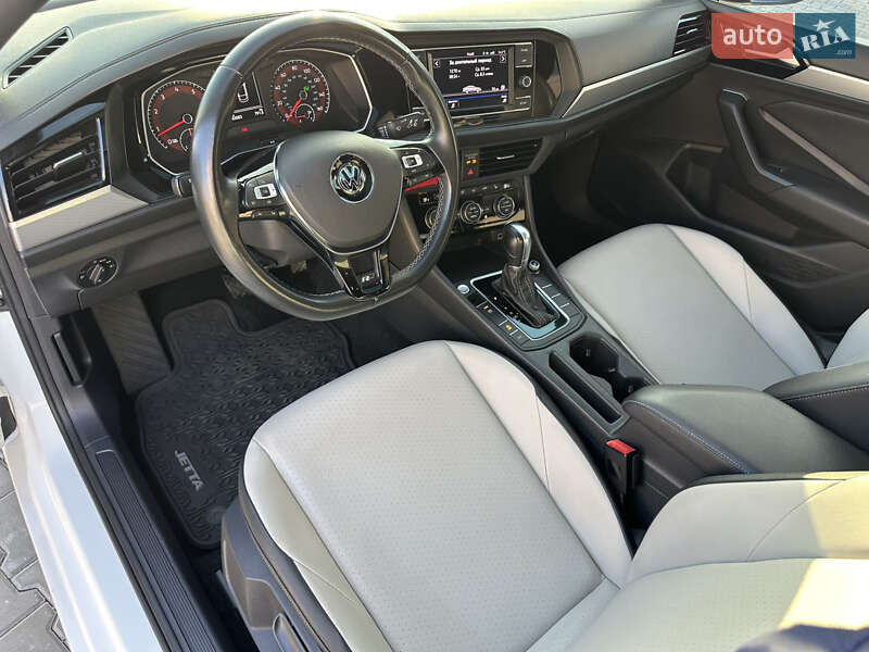 Седан Volkswagen Jetta 2019 в Кривом Роге