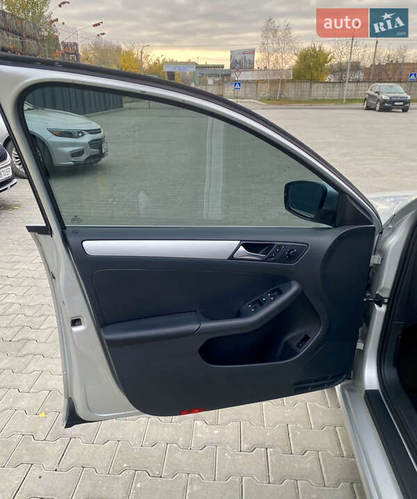 Седан Volkswagen Jetta 2011 в Белой Церкви фото 11 Седан Volkswagen Jetta 2011 в Белой Церкви