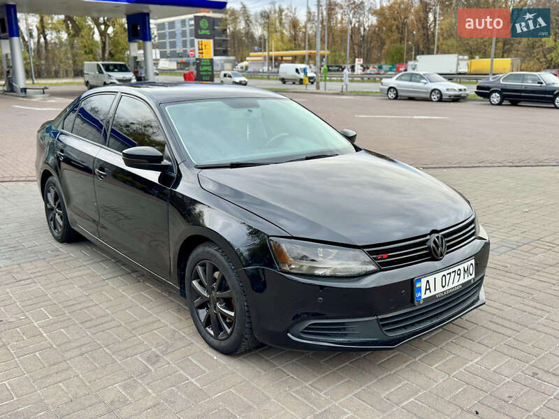 Седан Volkswagen Jetta 2014 в Киеве