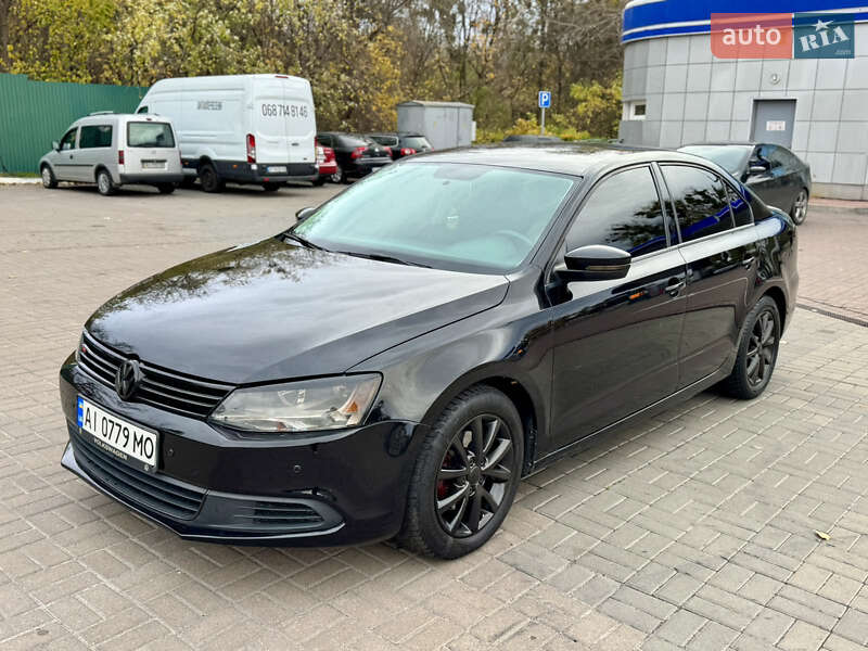 Седан Volkswagen Jetta 2014 в Киеве