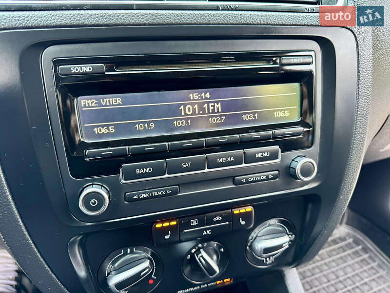 Седан Volkswagen Jetta 2014 в Киеве