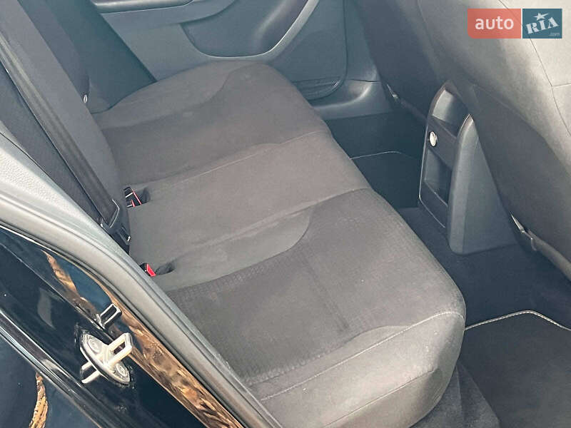 Седан Volkswagen Jetta 2015 в Киеве