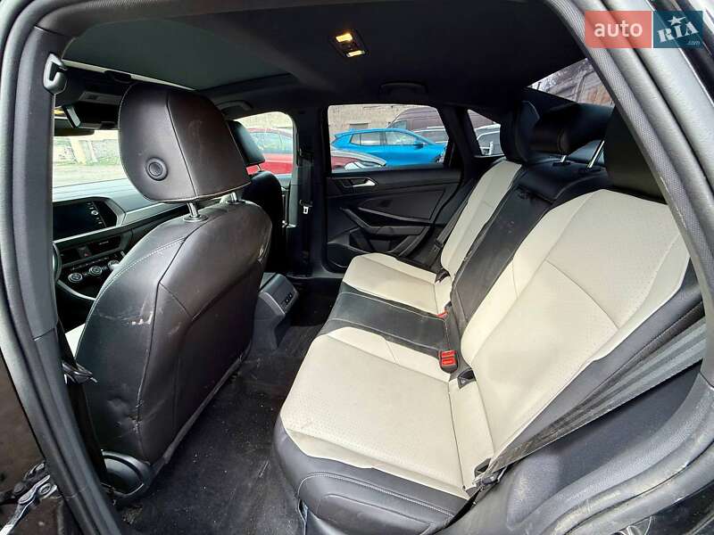 Седан Volkswagen Jetta 2018 в Киеве фото 23 Седан Volkswagen Jetta 2018 в Киеве