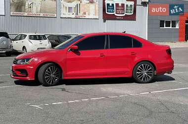 Седан Volkswagen Jetta 2015 в Киеве