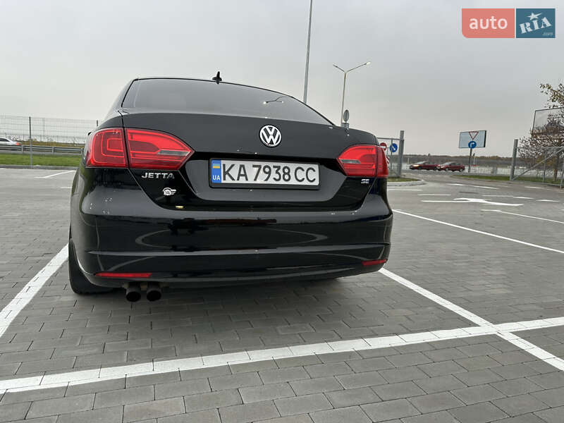 Седан Volkswagen Jetta 2014 в Києві