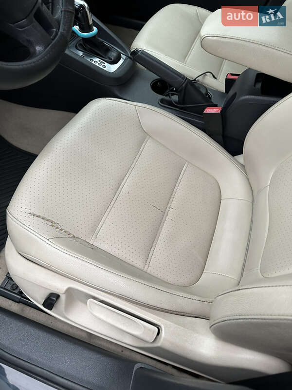 Седан Volkswagen Jetta 2014 в Києві