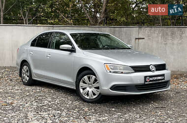 Седан Volkswagen Jetta 2014 в Києві