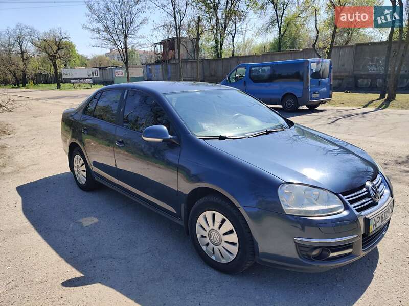 Седан Volkswagen Jetta 2008 в Запорожье