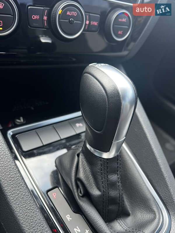 Седан Volkswagen Jetta 2016 в Харькове фото 11 Седан Volkswagen Jetta 2016 в Харькове