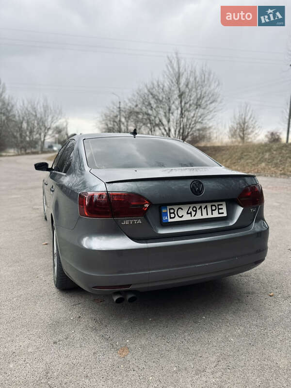 Седан Volkswagen Jetta 2013 в Рава-Русской фото 11 Седан Volkswagen Jetta 2013 в Рава-Русской