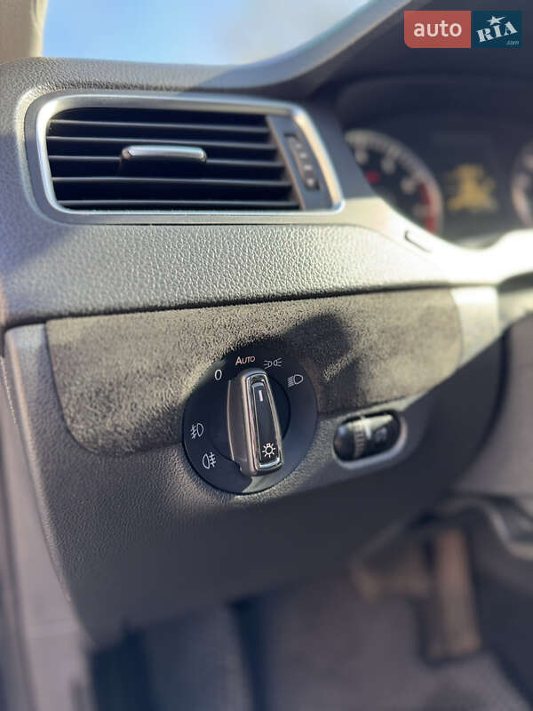 Седан Volkswagen Jetta 2014 в Белой Церкви