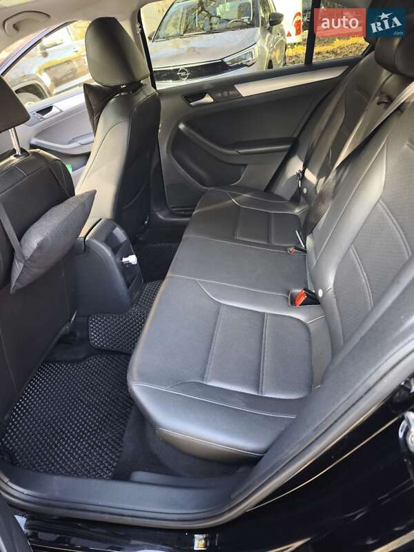Седан Volkswagen Jetta 2017 в Одесі фото 3 Седан Volkswagen Jetta 2017 в Одесі