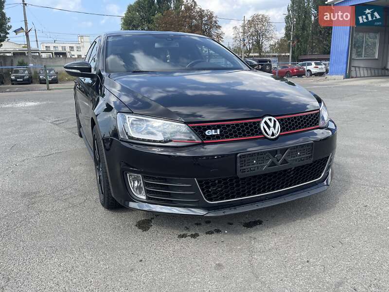 Седан Volkswagen Jetta 2015 в Києві фото 28 Седан Volkswagen Jetta 2015 в Києві