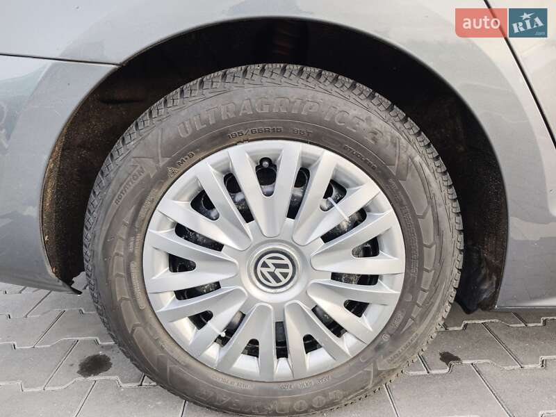 Седан Volkswagen Jetta 2015 в Ирпене фото 21 Седан Volkswagen Jetta 2015 в Ирпене