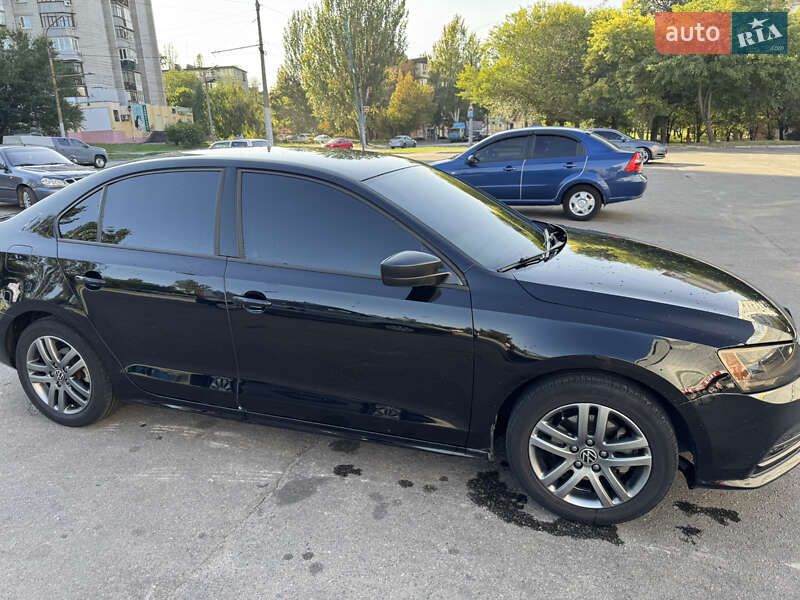 Седан Volkswagen Jetta 2015 в Запорожье
