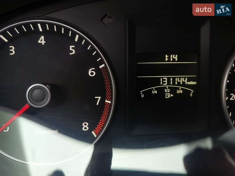 Седан Volkswagen Jetta 2014 в Днепре