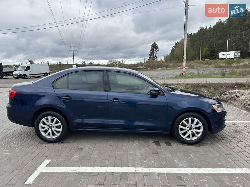 Седан Volkswagen Jetta 2012 в Киеве