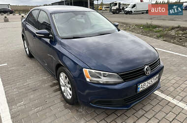 Седан Volkswagen Jetta 2012 в Києві