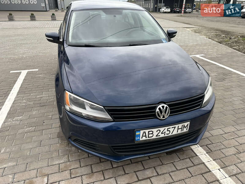 Седан Volkswagen Jetta 2012 в Киеве