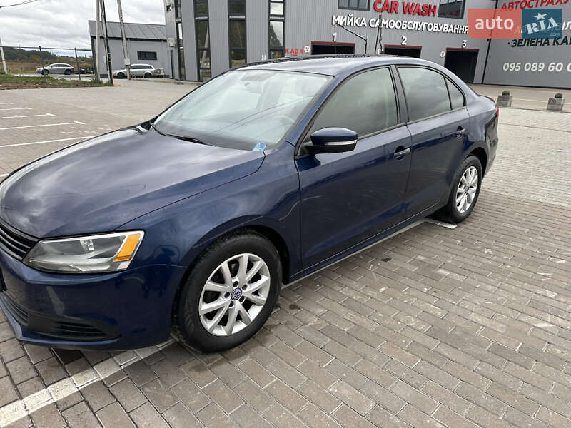 Седан Volkswagen Jetta 2012 в Киеве