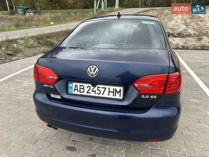 Седан Volkswagen Jetta 2012 в Киеве