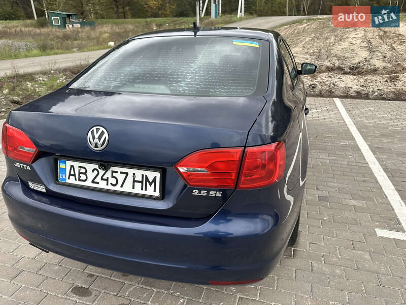 Седан Volkswagen Jetta 2012 в Киеве