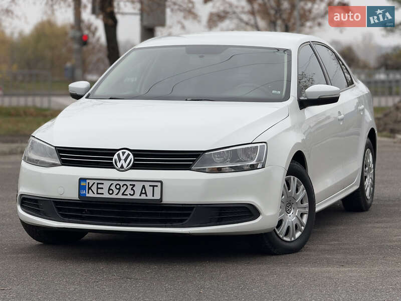 Седан Volkswagen Jetta 2014 в Дніпрі фото 2 Седан Volkswagen Jetta 2014 в Дніпрі