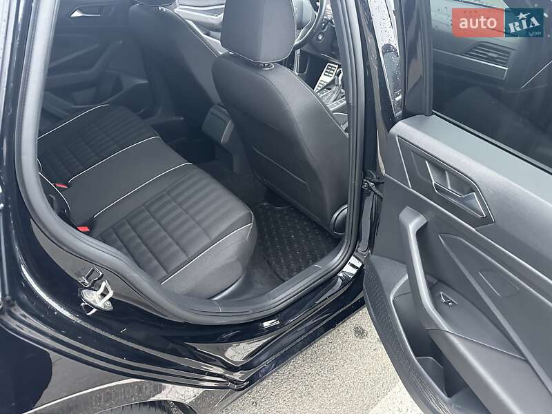 Седан Volkswagen Jetta 2023 в Киеве фото 20 Седан Volkswagen Jetta 2023 в Киеве