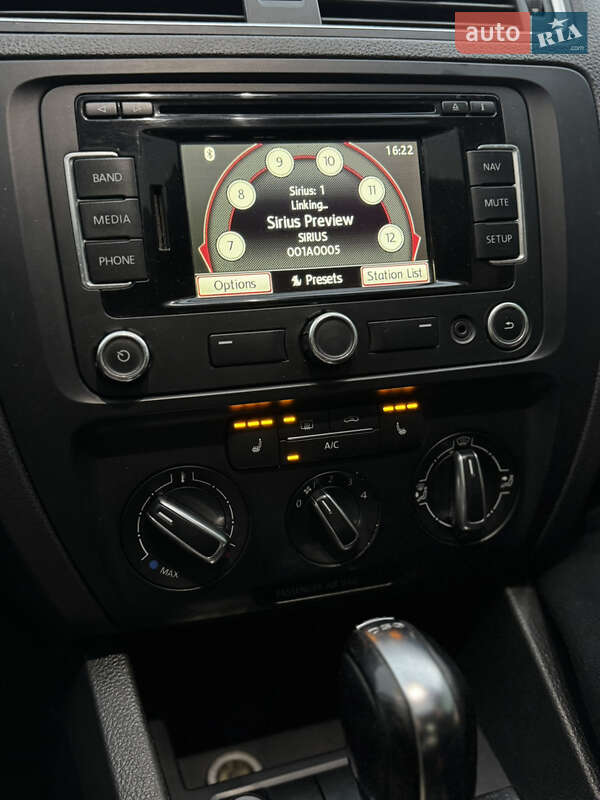 Седан Volkswagen Jetta 2012 в Запоріжжі