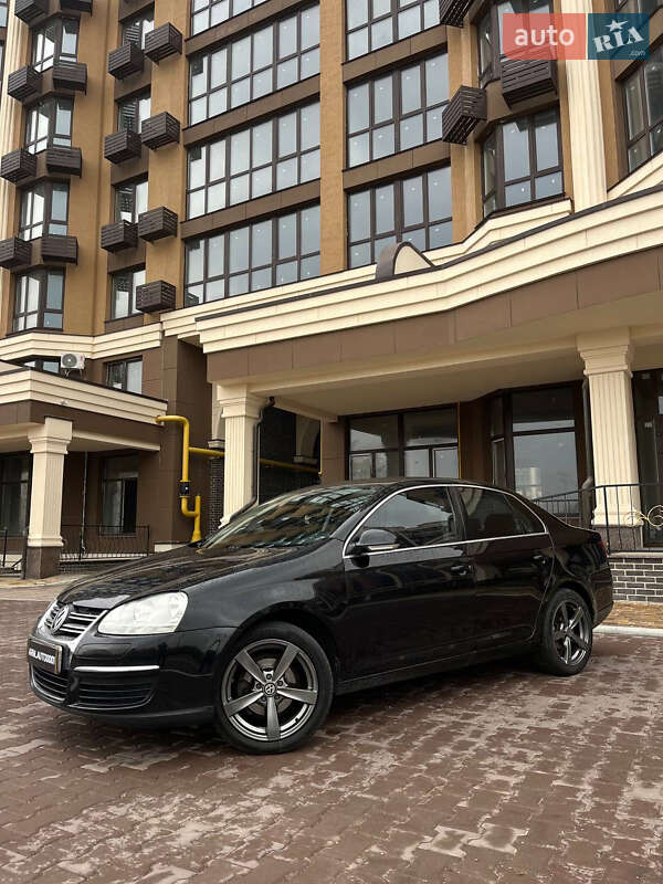 Седан Volkswagen Jetta 2006 в Киеве