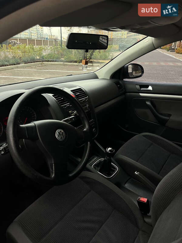 Седан Volkswagen Jetta 2006 в Киеве