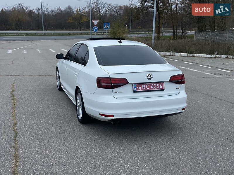 Седан Volkswagen Jetta 2017 в Запорожье