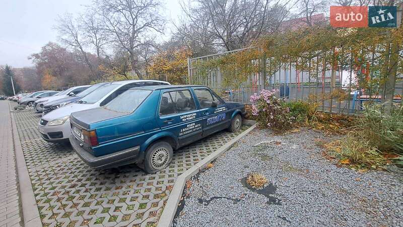 Седан Volkswagen Jetta 1984 в Тернополе