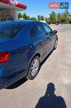 Седан Volkswagen Jetta 2015 в Днепре