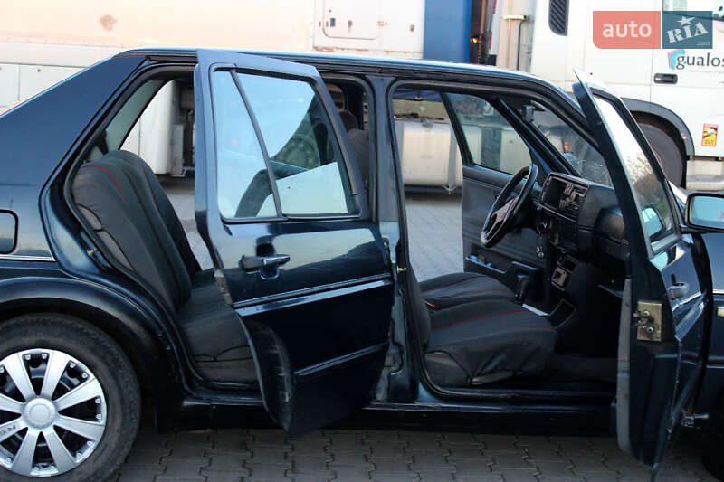 Седан Volkswagen Jetta 1990 в Кременце