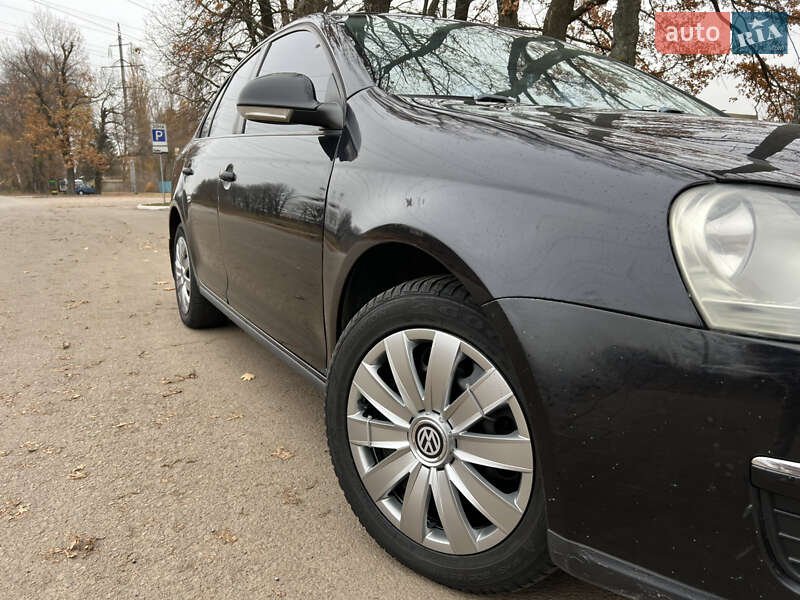 Седан Volkswagen Jetta 2006 в Полтаве