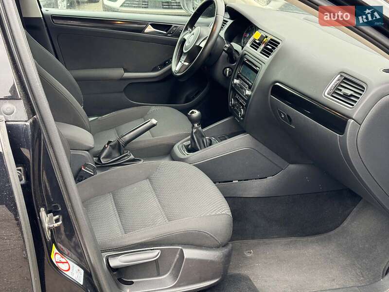 Седан Volkswagen Jetta 2011 в Виннице фото 24 Седан Volkswagen Jetta 2011 в Виннице