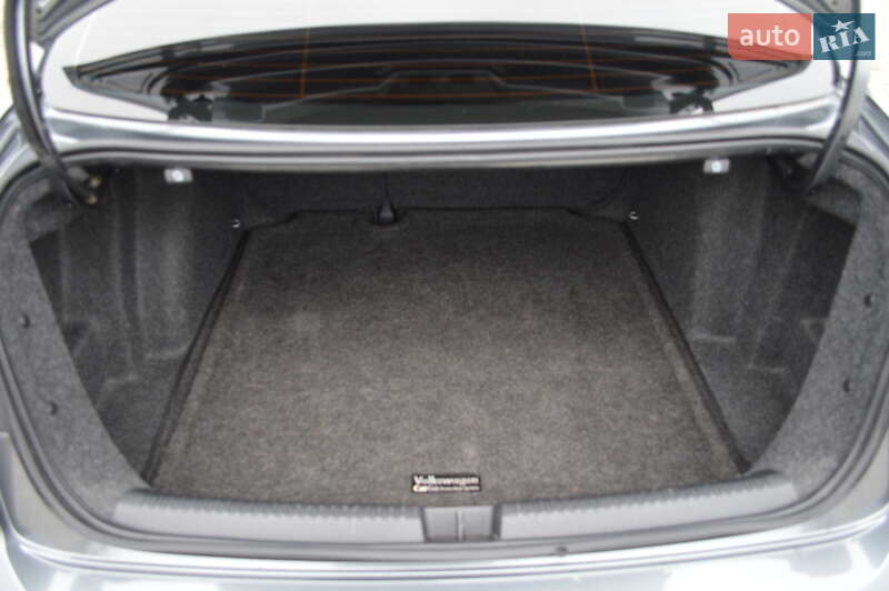 Седан Volkswagen Jetta 2016 в Кропивницькому фото 12 Седан Volkswagen Jetta 2016 в Кропивницькому