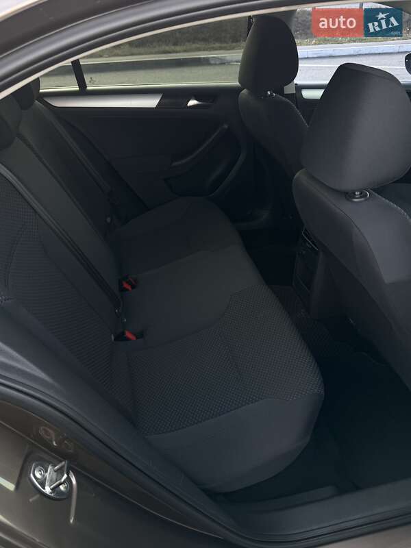 Седан Volkswagen Jetta 2012 в Полтаве фото 12 Седан Volkswagen Jetta 2012 в Полтаве