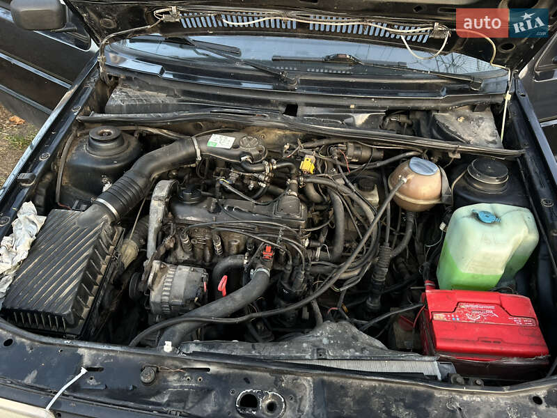 Седан Volkswagen Jetta 1990 в Старичах