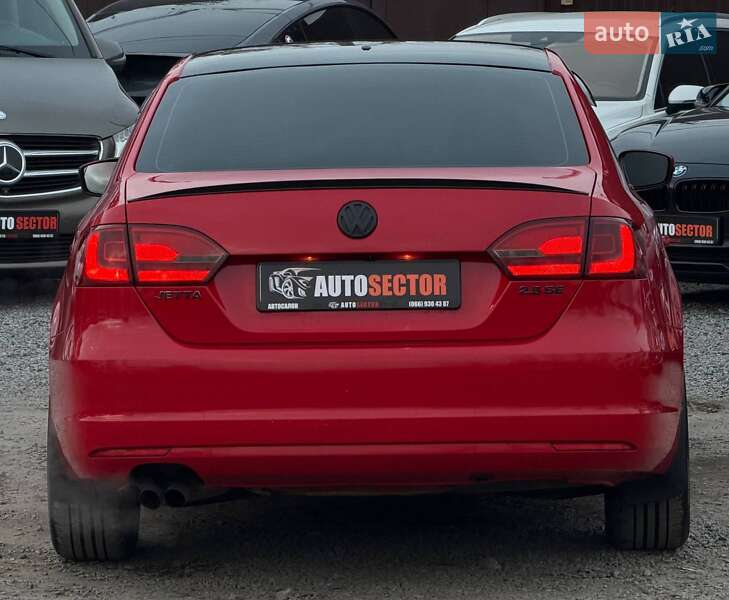 Седан Volkswagen Jetta 2012 в Харкові