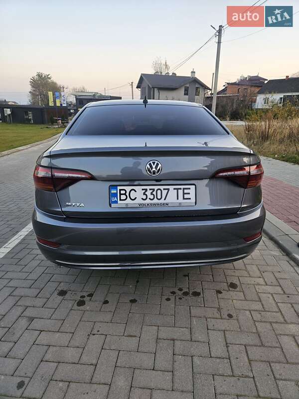 Седан Volkswagen Jetta 2018 в Львове