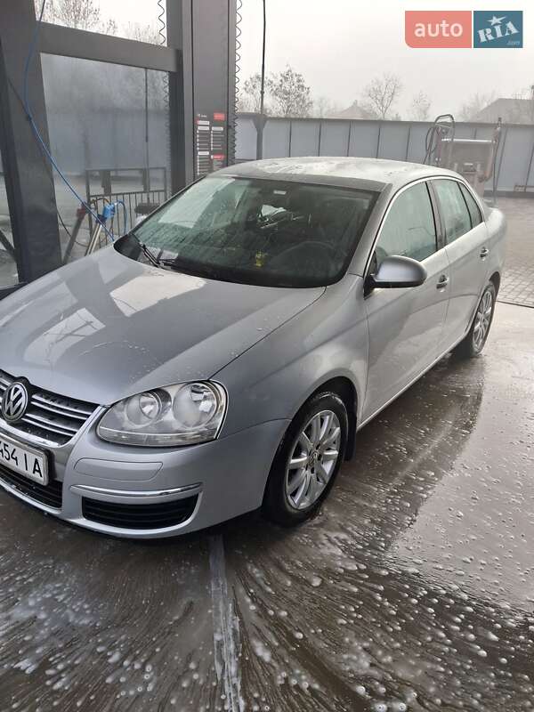 Седан Volkswagen Jetta 2007 в Вишкові