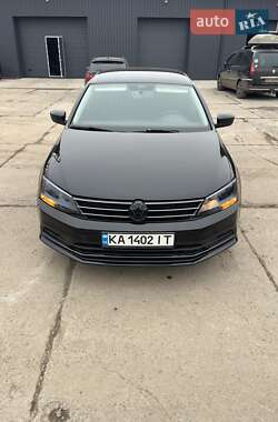 Седан Volkswagen Jetta 2016 в Киеве