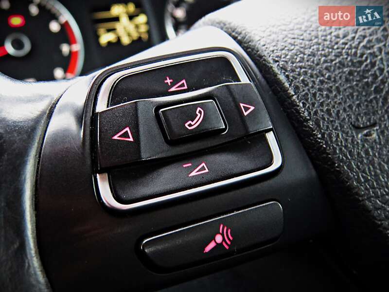 Седан Volkswagen Jetta 2014 в Черкассах