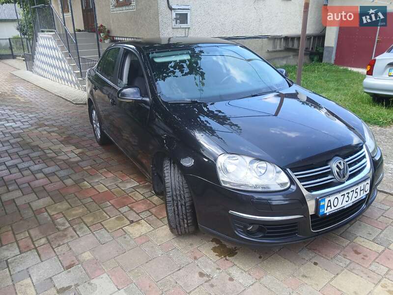 Седан Volkswagen Jetta 2007 в Львове