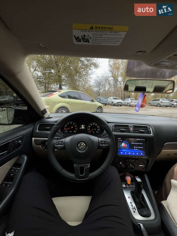Седан Volkswagen Jetta 2014 в Запорожье фото 9 Седан Volkswagen Jetta 2014 в Запорожье