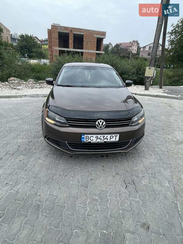 Седан Volkswagen Jetta 2012 в Львове