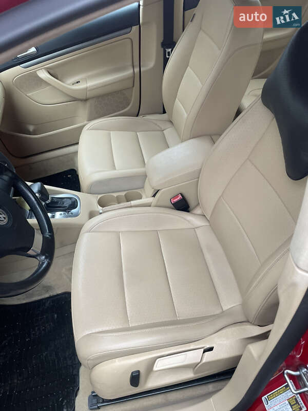 Седан Volkswagen Jetta 2009 в Києві фото 13 Седан Volkswagen Jetta 2009 в Києві