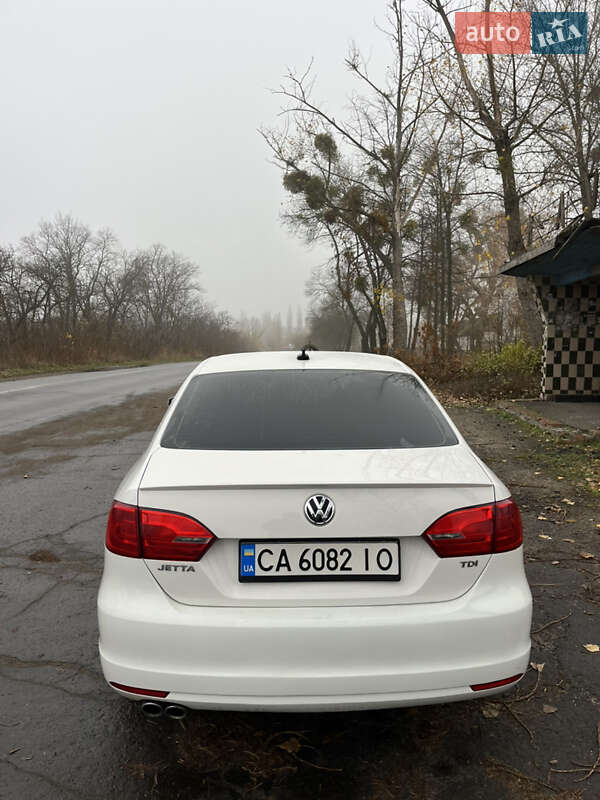 Седан Volkswagen Jetta 2013 в Звенигородці
